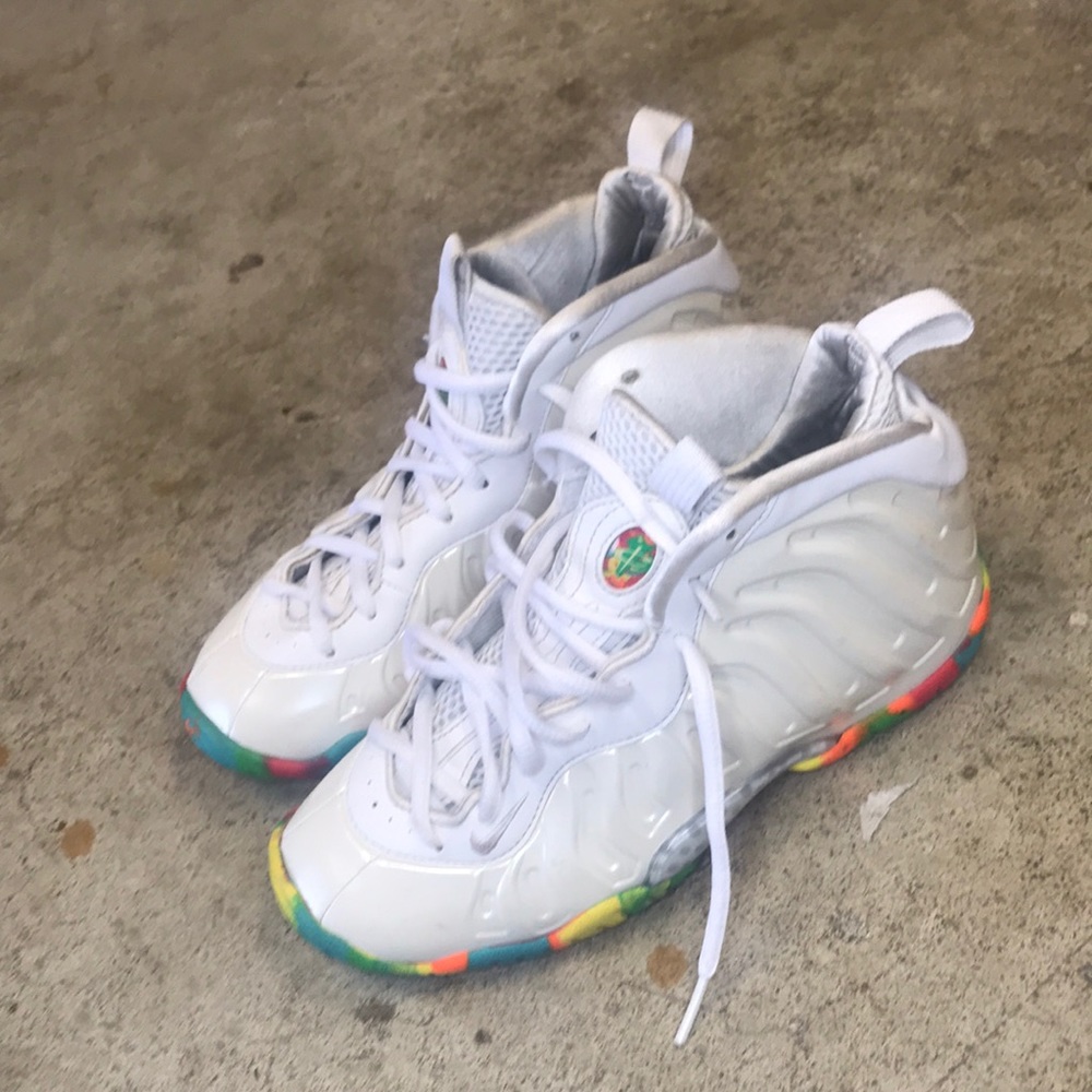 Nike Foamposite Fruity Pebbles gs 4y or 5.5